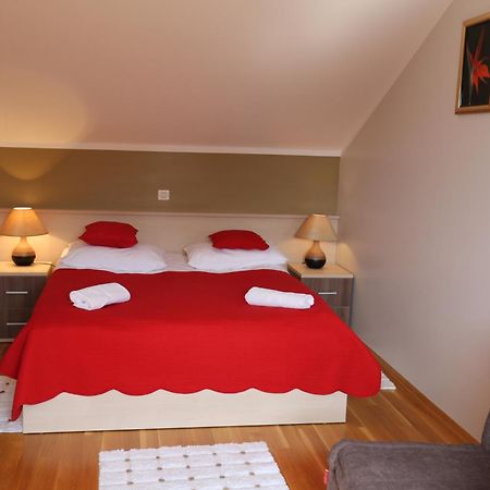 Apartments Lavica Beach Dumicic 珀德垂那 客房 照片