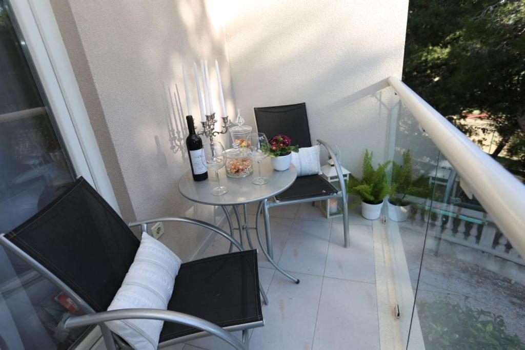 Apartments Lavica Beach Dumicic 珀德垂那 外观 照片