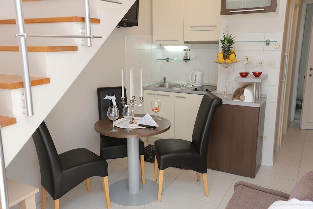 Apartments Lavica Beach Dumicic 珀德垂那 客房 照片