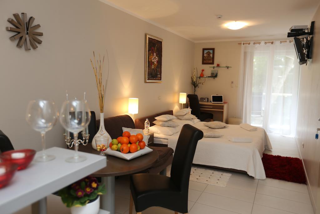 Apartments Lavica Beach Dumicic 珀德垂那 客房 照片