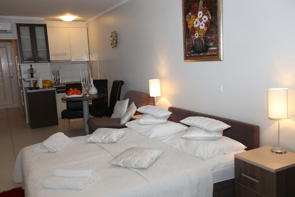 Apartments Lavica Beach Dumicic 珀德垂那 客房 照片