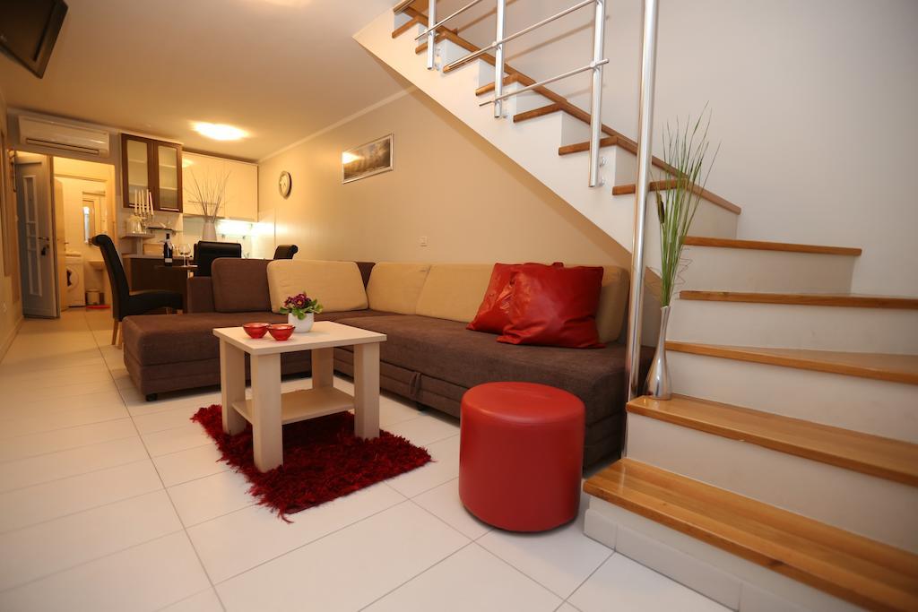 Apartments Lavica Beach Dumicic 珀德垂那 客房 照片