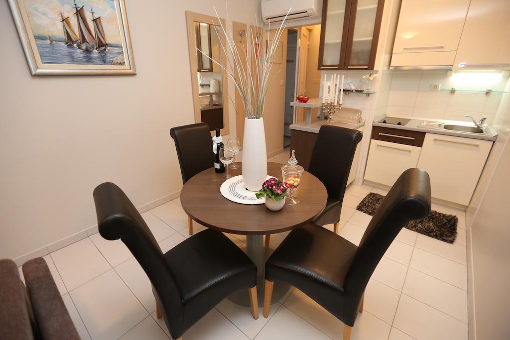Apartments Lavica Beach Dumicic 珀德垂那 客房 照片